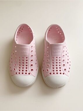 Native Jefferson Sneakers • Light Pink • c7